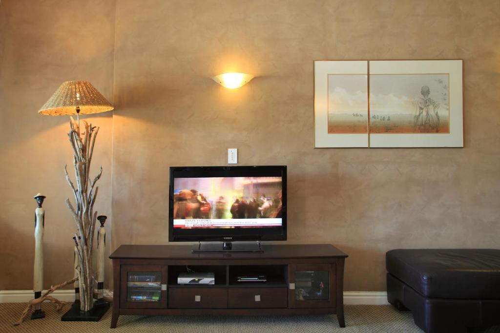 Waterfront Lodge Книсна Екстериор снимка