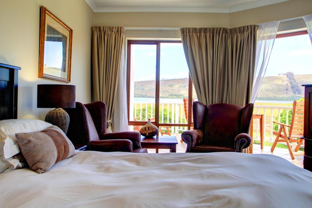 Waterfront Lodge Книсна Стая снимка