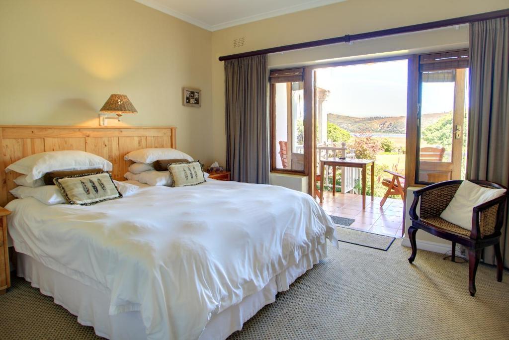 Waterfront Lodge Книсна Стая снимка
