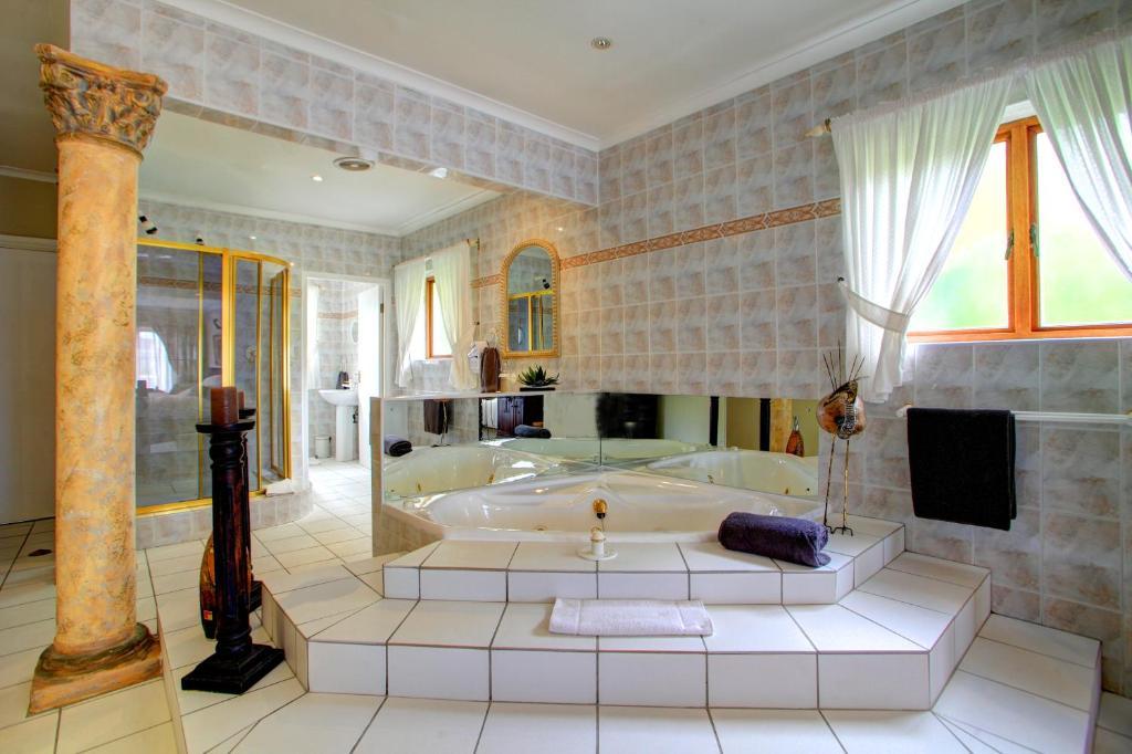 Waterfront Lodge Книсна Стая снимка
